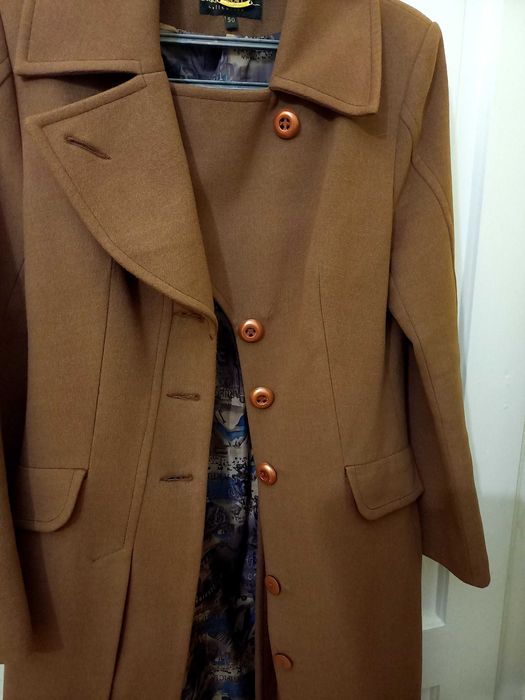 Жіноче пальто 50р.