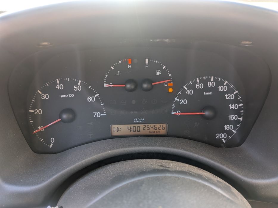 Vendo Fiat Punto 1.2   8 válvulas — photo 5
