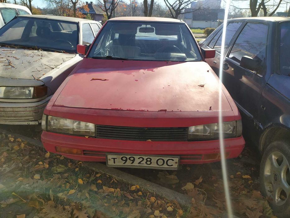 Mitsubishi Galant. (Не на ходу.)