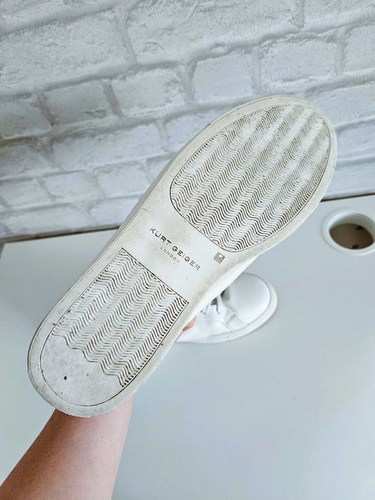 Skórzane białe sneakersy Kurt Geiger