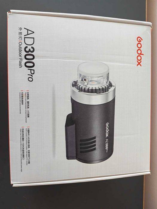 Lampa błyskowa Godox AD300Pro
