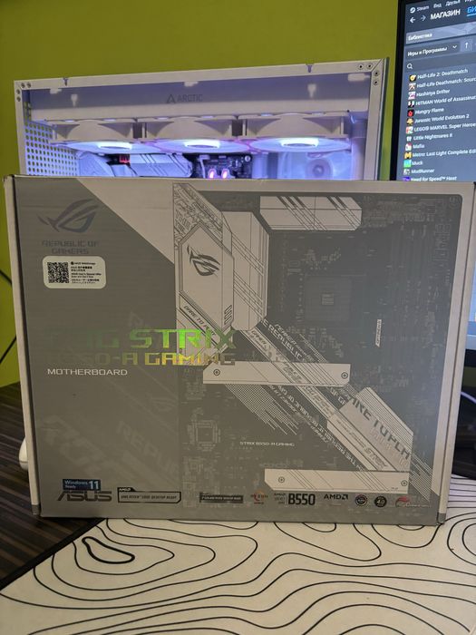 Материнська плата Asus ROG Strix B550-A Gaming