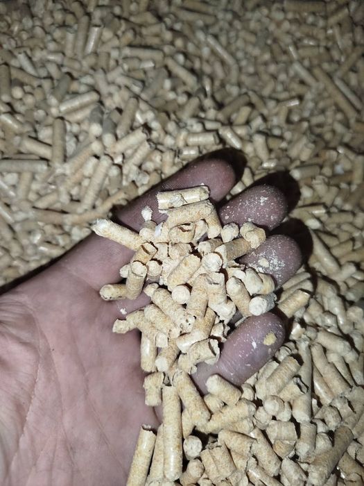 Пеллета древесная сосна светлая