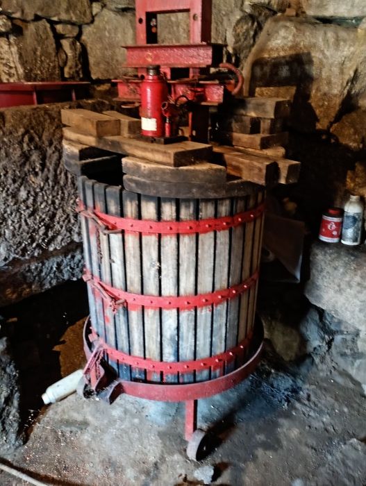 Prensa vinho 2 pipas