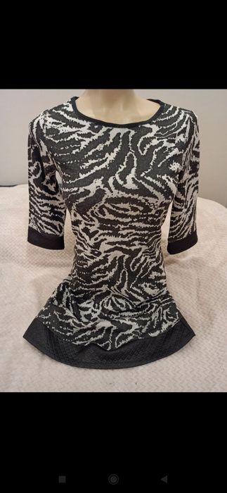 Sukienka damska czarno biała