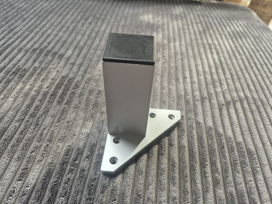 Aluminiowe nóżki meblowe 10 cm - komplet 4 sztuki + śruby (H100)