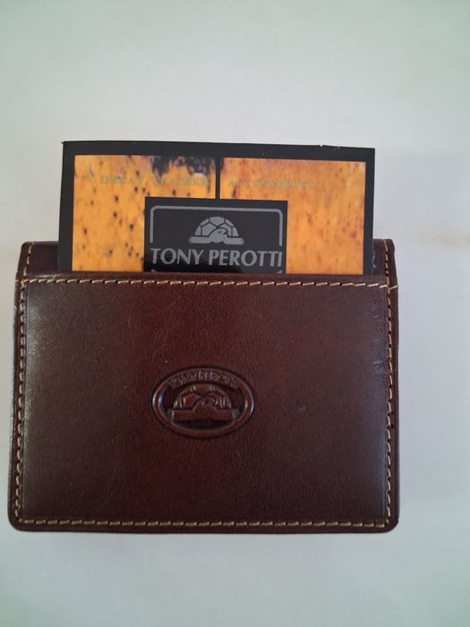 Porta cartões  Tony Perotti