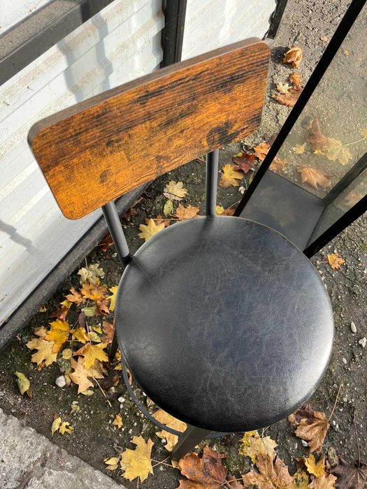 Krzesło barowe hoker