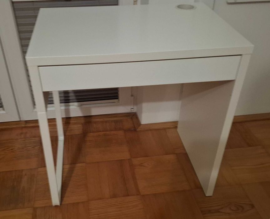 Sprzedam łóżko dla dziewczynki z materacem (160x80)