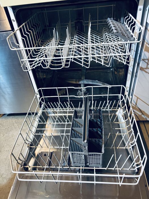 Zmywarka Siemens 60cm niemiecja, czysta i zadbana.