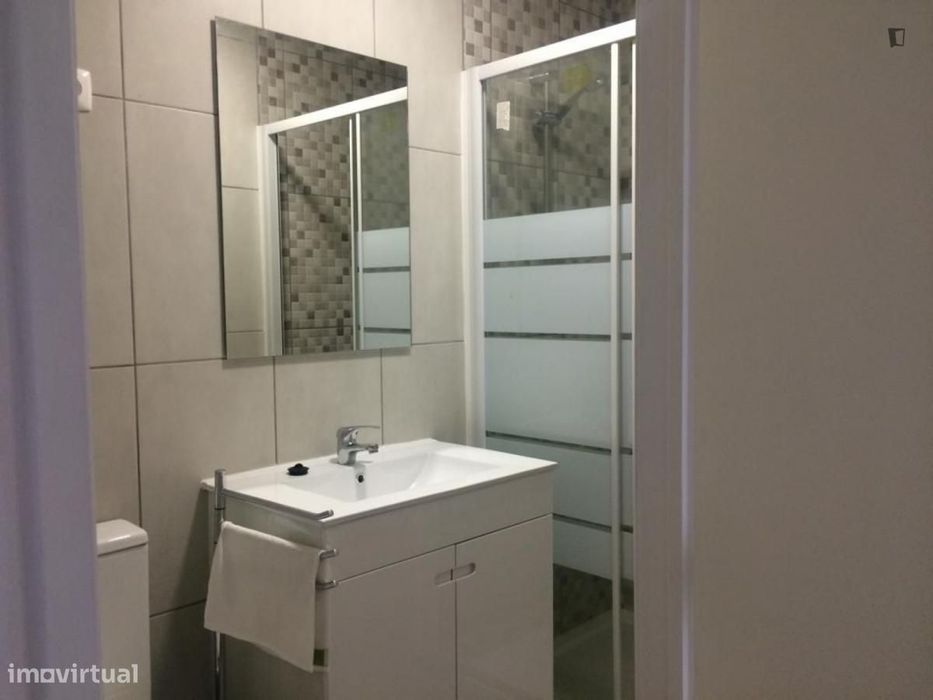 Quarto - localizado em Lisbon