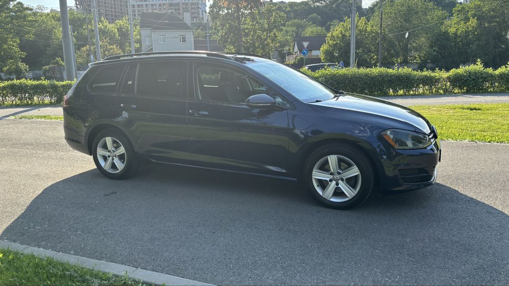 Volkswagen Golf 2.0 tdi variant
