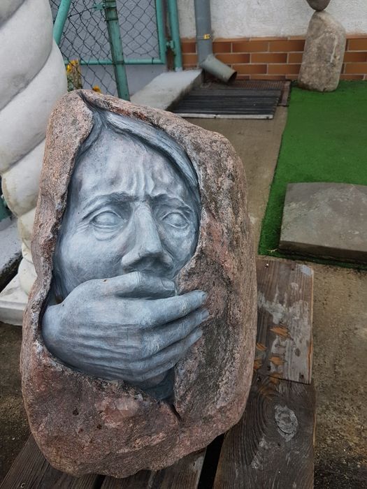 Rzeźba w kamieniu kamień polny do ogrodu