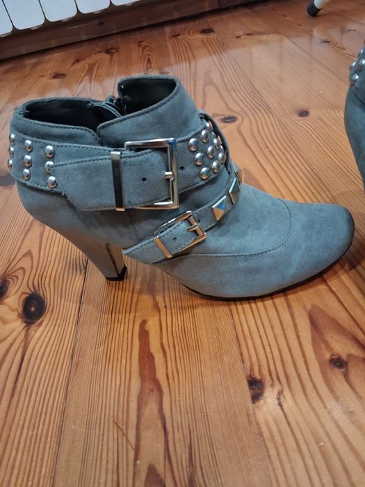 Botki F&F r.37 szary zamsz