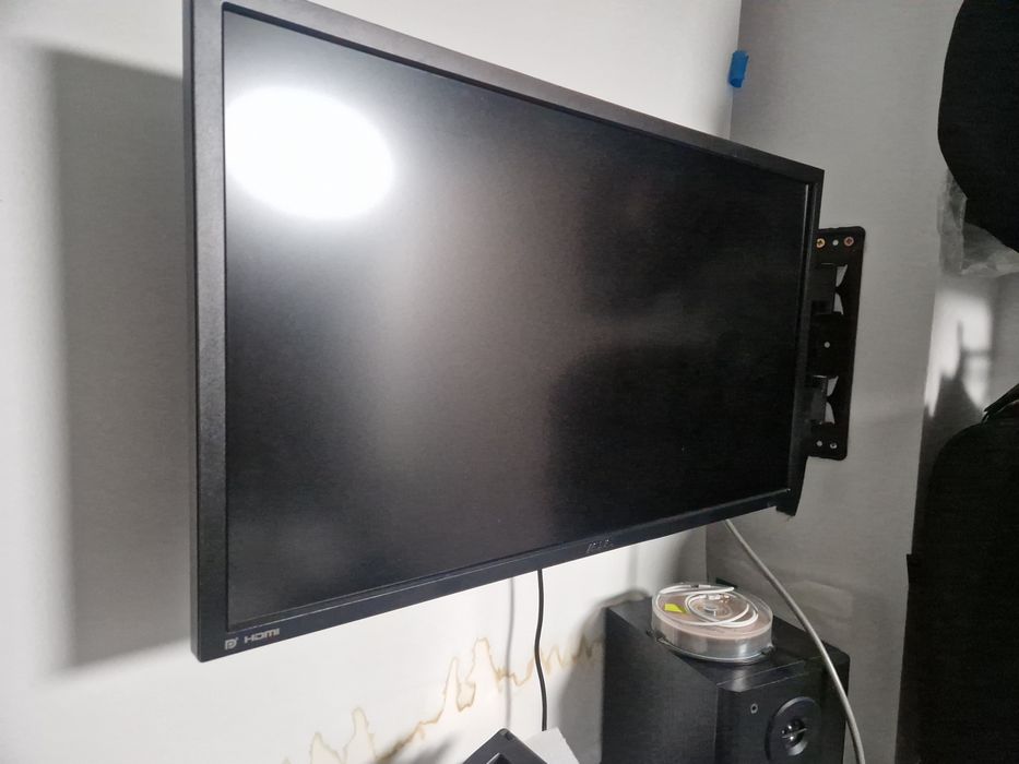 Monitor Asus 4K multi view 4x HDMI  w jednym obrazie VP28U