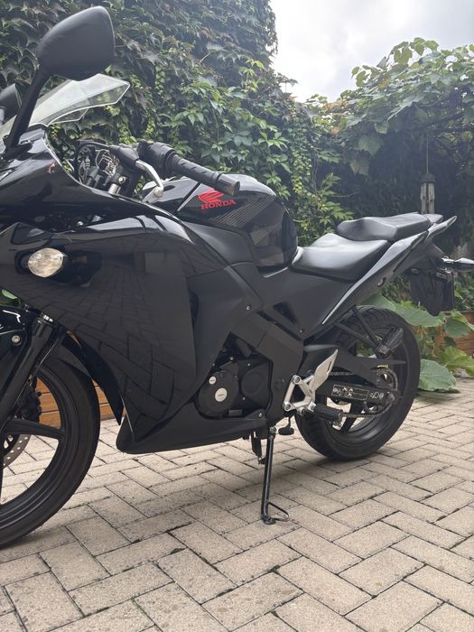 Motocykl Honda CBR 125r