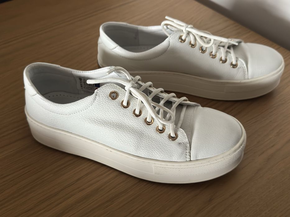 Skorzane sneakersy 39
