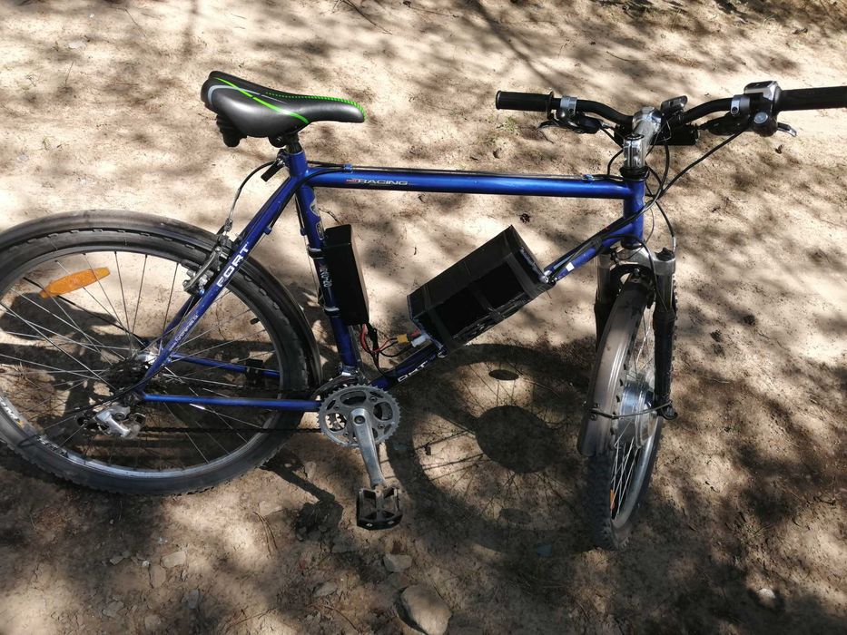 Продаю електро велосипед запас ходу 40 кме батарея з елементів тесла