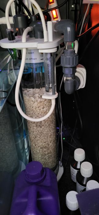 Reaktor wapnia plus pompa perrarystyczna
