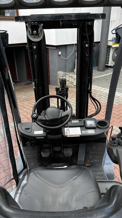 Wózek widłowy toyota