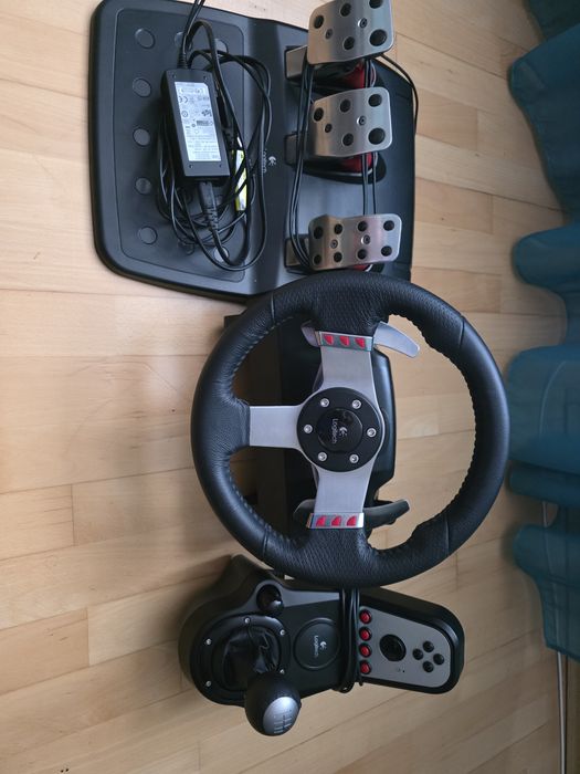 Кермо Logitech G27