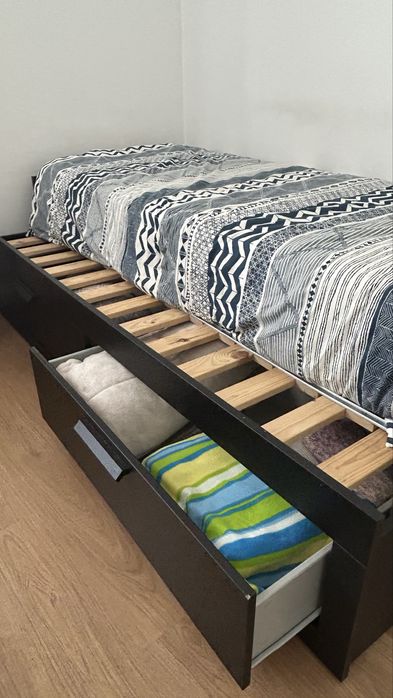 Cama solteiro + Comoda BRIMNES IKEA