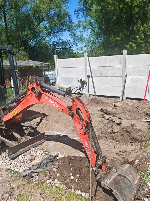 Montaż ogrodzeń betonowych, panelowych Montaż Bram