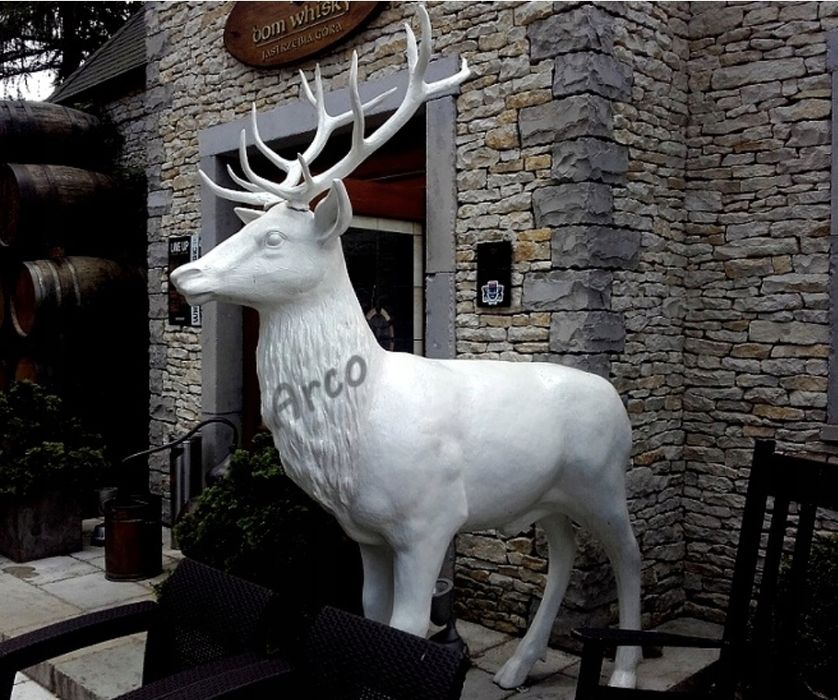 Figura dekoracyjna Jeleń -dekoracja ogrodu 225 cm