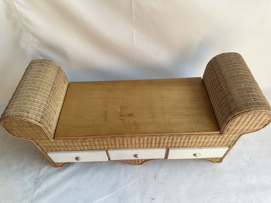 Komoda - ławka z kufrem