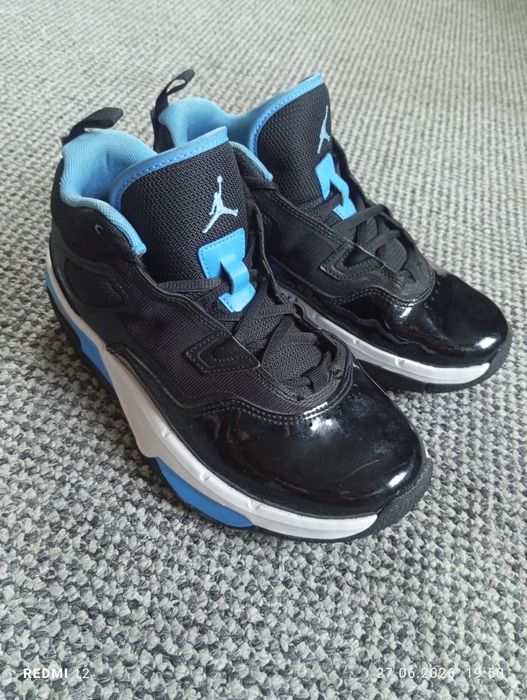 Buty damskie sportowe Jordan Stay Loyal 3 r. 38