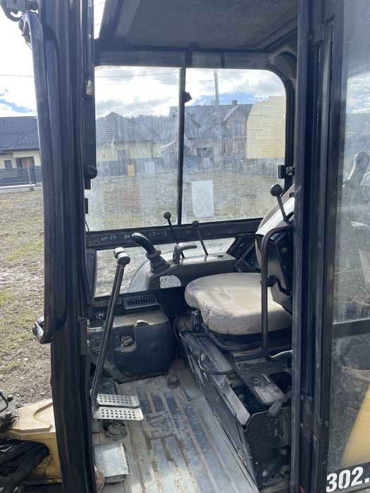 Minikoparka CAT 302.5