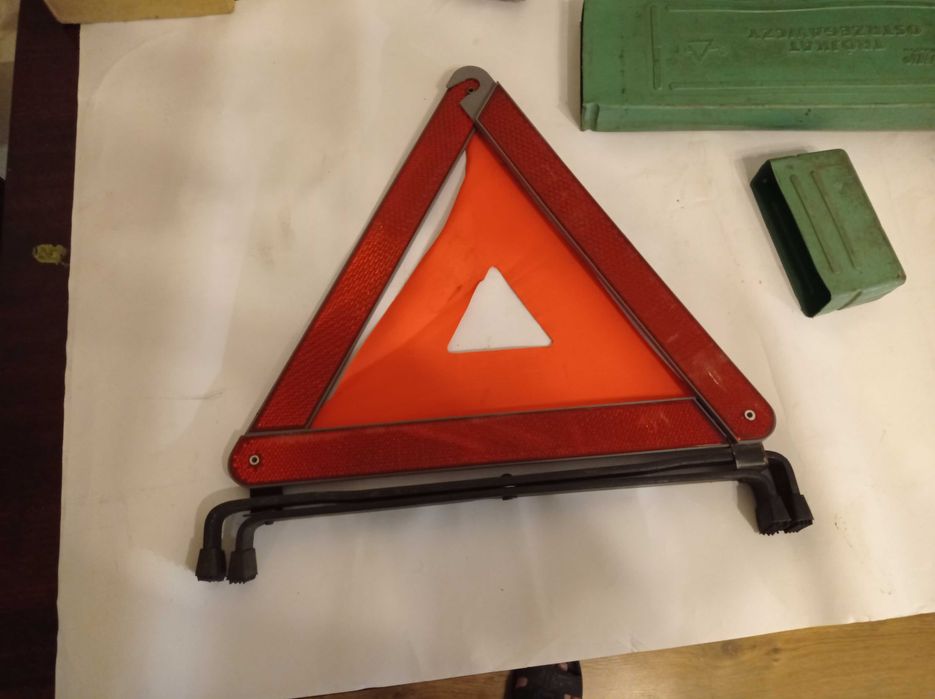 Знак аварийной остановки(большой для грузовика)