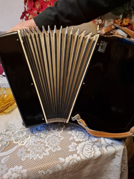 Akordeon kujawiak 60 basów 3 chóry