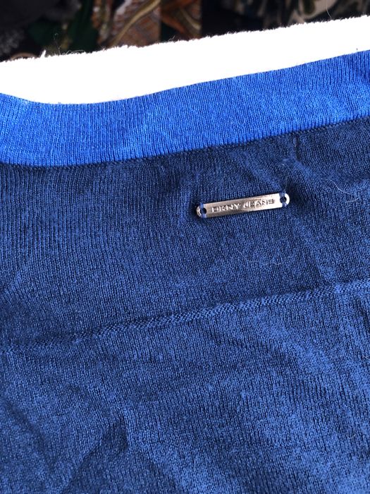 Sweter DKNY JEANS – Rozmiar L – Niebieski / V-neck