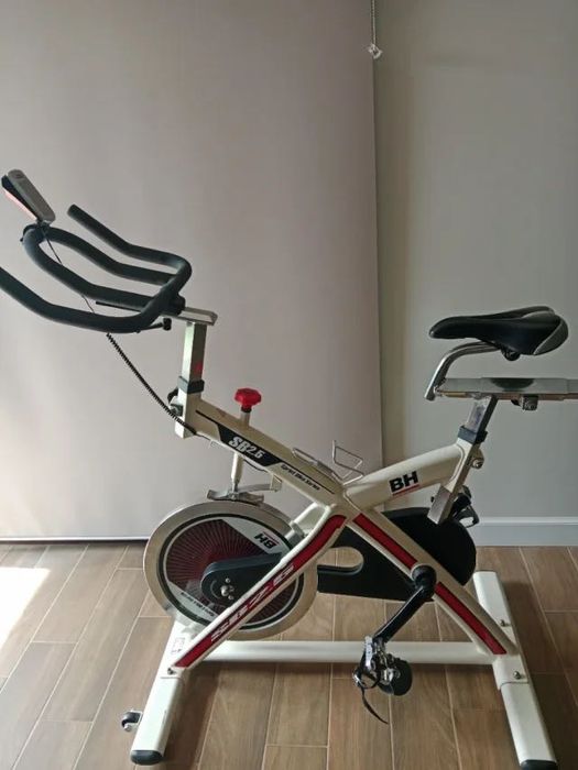 BH bicicleta indoor463413668395755520
