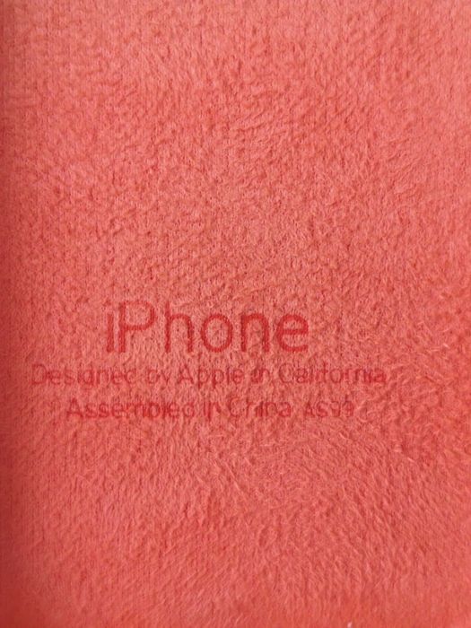 Capa original iPhone 16 usada