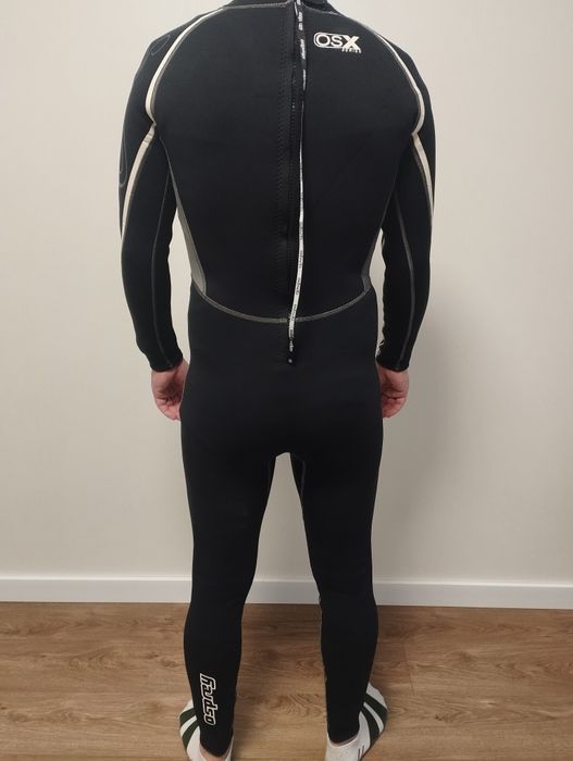 Продам гідрокостюм