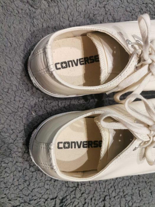 Tenisówki Converse białe lakierowe