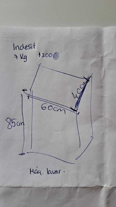 Máquina de lavar roupa com abertura em cima
