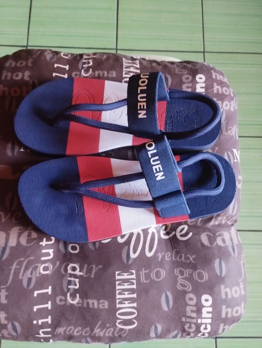 Взуття жіноче весна-літо, осінь-зима різних розмірів на підборах і без