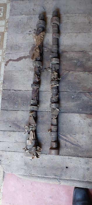 Продам распредвал на ГАЗ-52 новый, в смазке,  2 шт