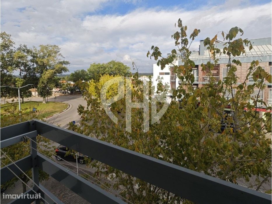 Apartamento T3 para Arrendamento em Fernão Ferro | Avenida dos Redo...