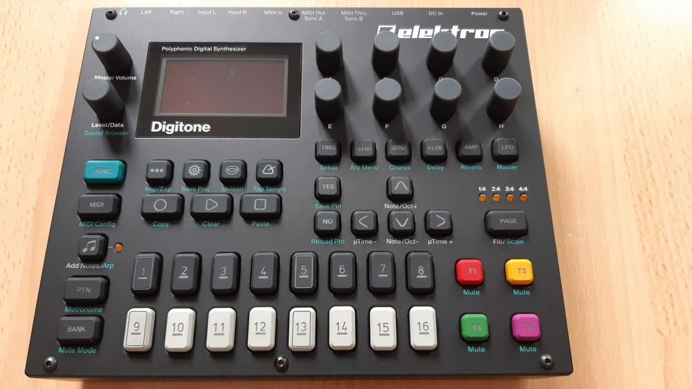 Elektron Digitone - syntezator FM + Decksaver