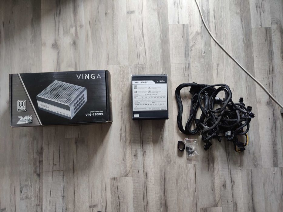 Блок живлення Vinga 1200W (VPS-1200Pl) в ідеальному стані БП Пк