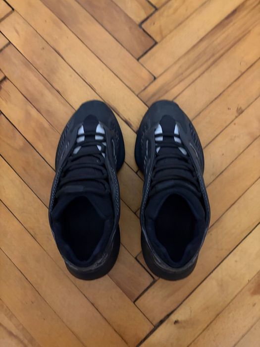 adidas 700 yeezy