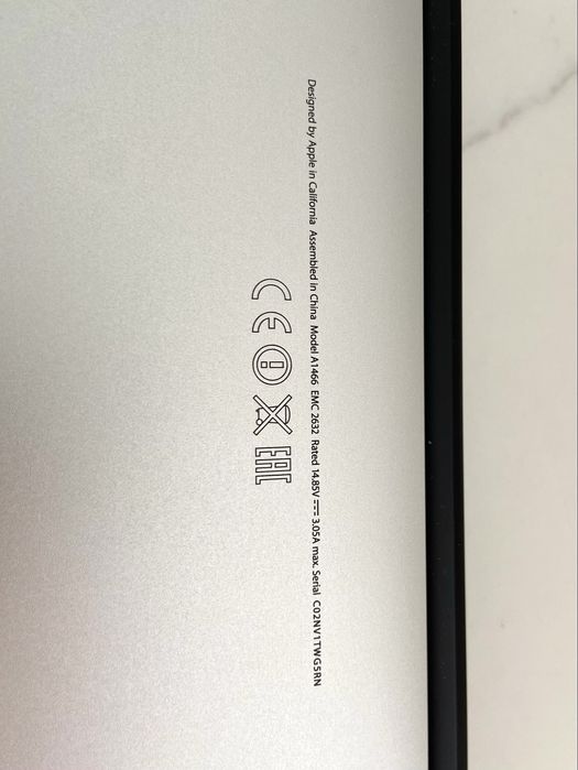 Macbook Air 2014 13” Intel i7 8 GB RAM