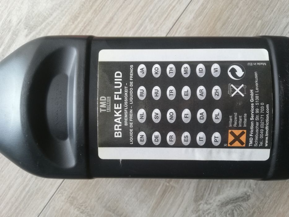 Гальмівна рідина TEXTAR DOT4