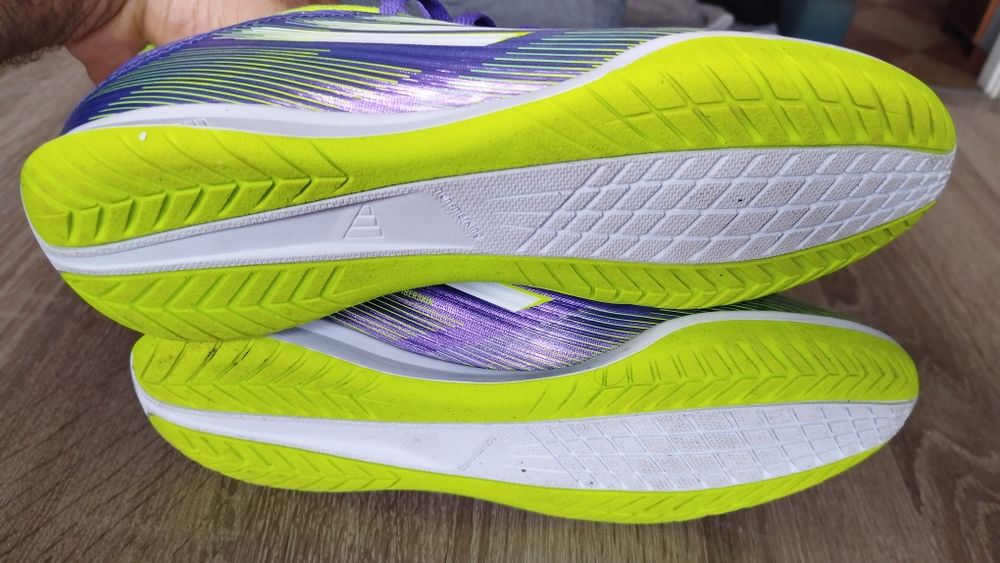 Halówki Adidas f50 jak nowe