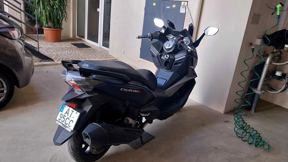 Scooter Cruisym  alfa 300