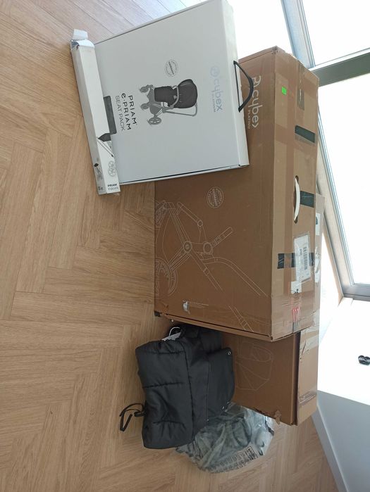 Sprzedam cały wózek Prima 2.0 Deep Black gratisy parasolka Cybex inne